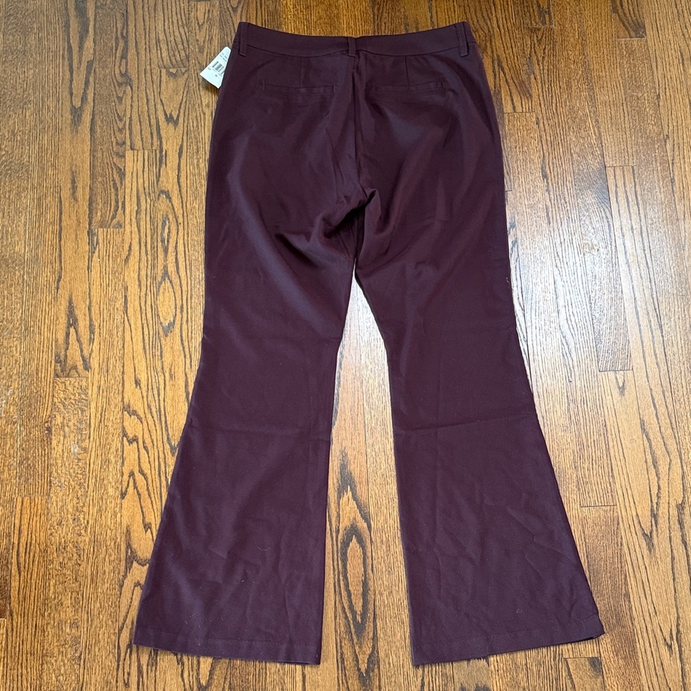B36 Kut from the Kloth Women's 14 Plus Size Flare Pants in Deep Purple - Picture 5 of 6